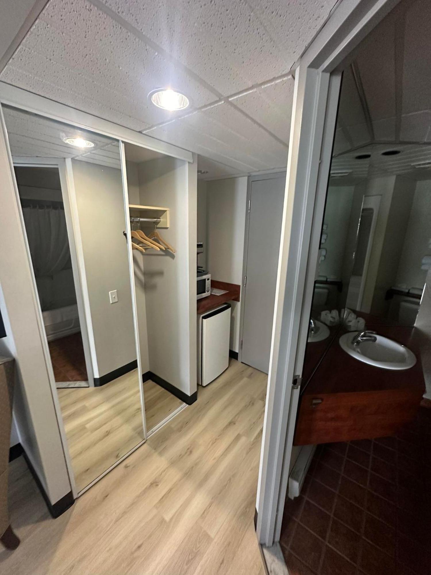 Hotel Motel Le Voyageur Saint-Georges Kültér fotó